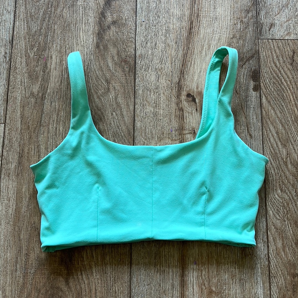 SAVVI workout top